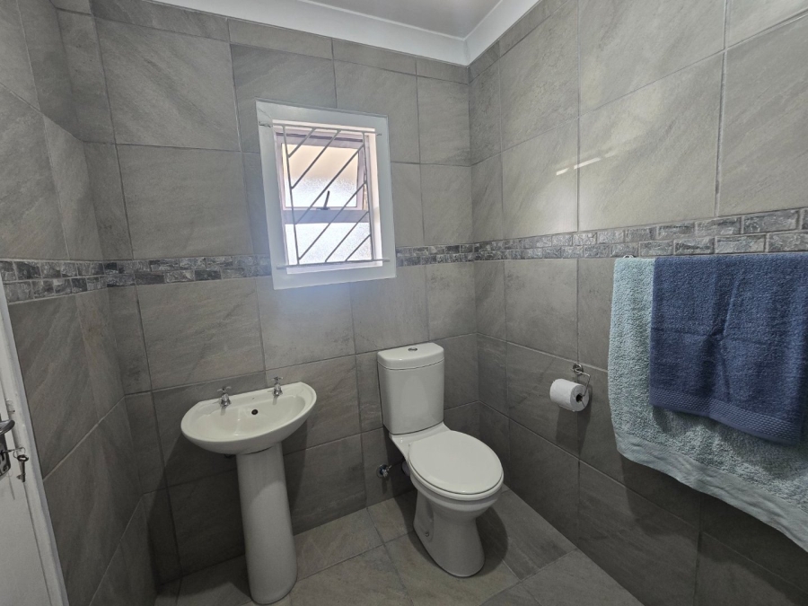 2 Bedroom Property for Sale in Pelican Park Western Cape